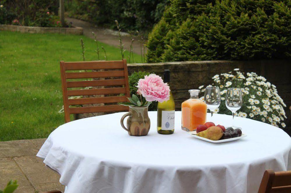 Newark upon Trent The Lions Bed & Breakfast エクステリア 写真